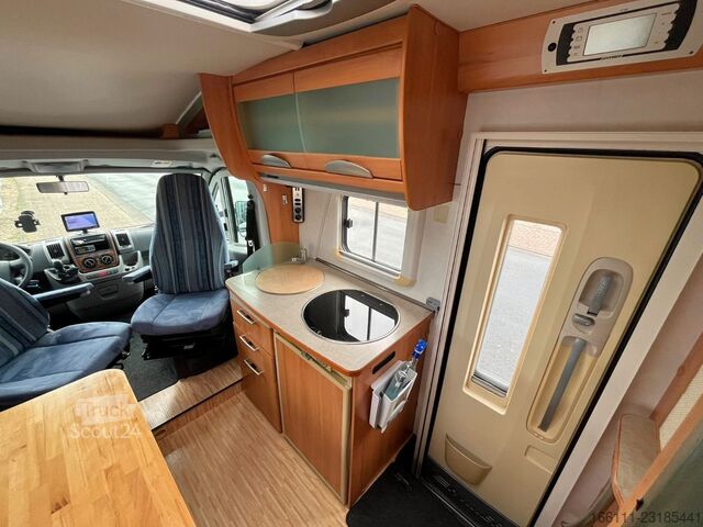 Camping-car semi-intégré HYMER/ERIBA T 578 SL - Festbett - Sat/TV - Solar - 2 x Klima