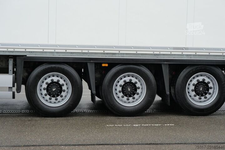 Semi-remorque fourgon SCHMITZ CARGOBULL SKO 24/ / DOPPELSTOCK / ZURRINGE /120t km 2,75 m