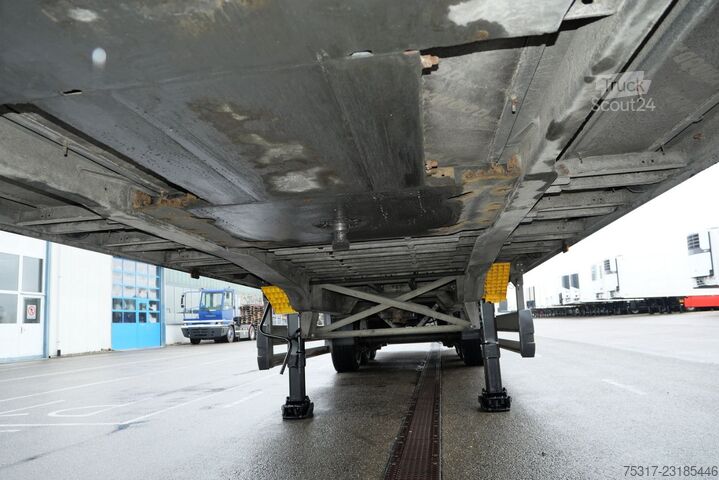 Semi-remorque fourgon SCHMITZ CARGOBULL SKO 24/ / DOPPELSTOCK / ZURRINGE /120t km 2,75 m