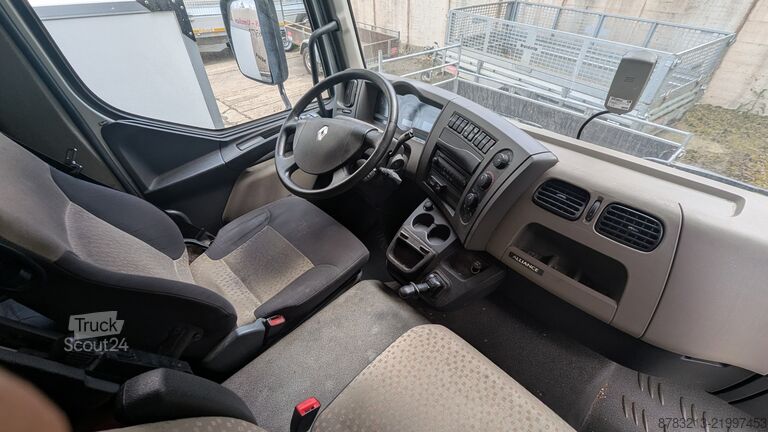 Sandučar kamion Renault Midlum 180.12