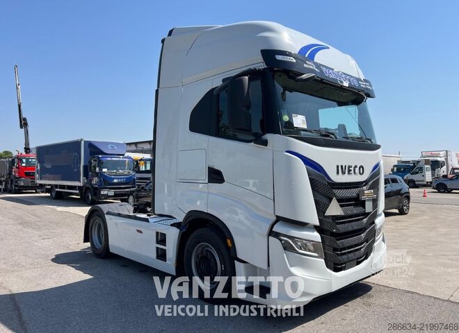 Standard trekkvogn Iveco SWAY 440s51