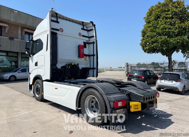Standard trekkvogn Iveco SWAY 440s51