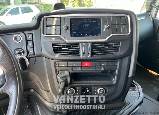Standard trekkvogn Iveco SWAY 440s51