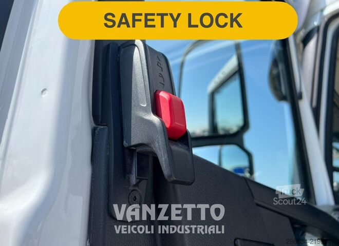 Standard trekkvogn Iveco SWAY 440s51