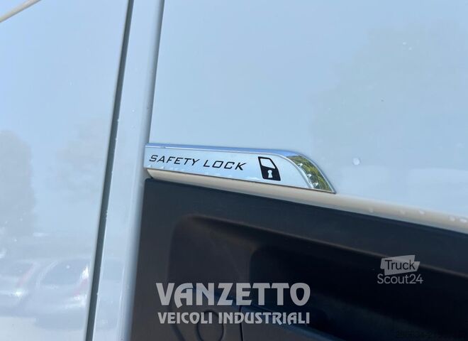 Standard trekkvogn Iveco SWAY 440s51
