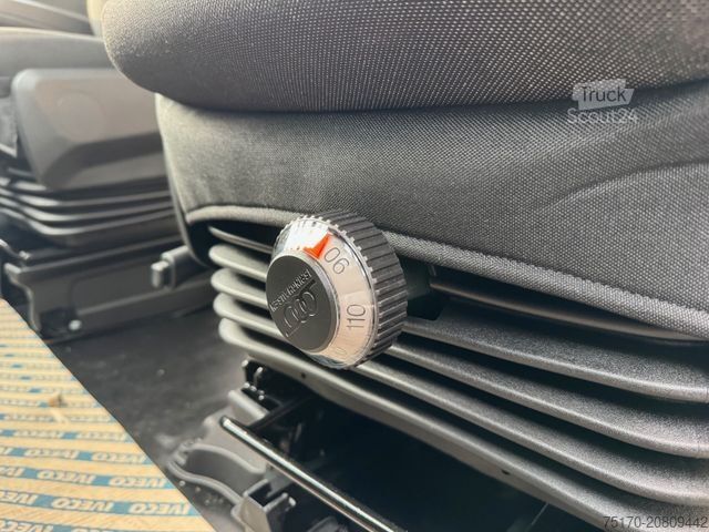 Dubă cu acoperiș înalt IVECO Daily 35S16 A8 *DoKa*Automatik*AHK*R3.520mm*