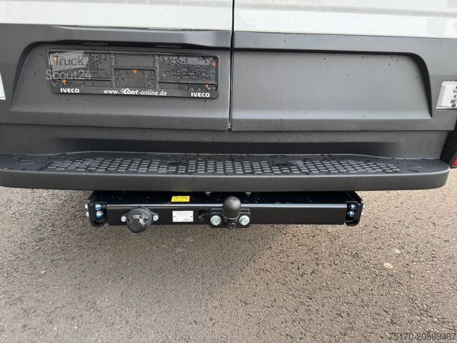 Slēgtais furgons IVECO Daily 35S16 A8 *DoKa*Automatik*AHK*R3.520mm*