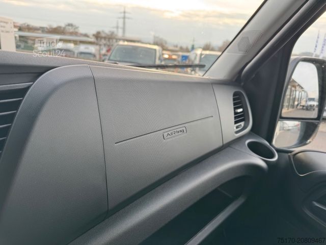 Slēgtais furgons IVECO Daily 35S16 A8 *DoKa*Automatik*AHK*R3.520mm*