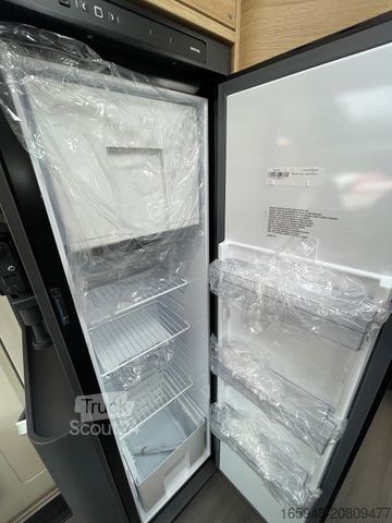 Напівінтегрований кемпер ADRIA Matrix 60Y 670 SL JUBILEE *Sondermodell*