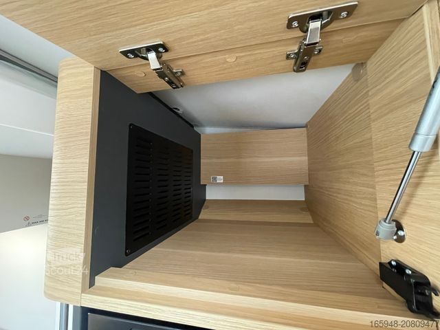 عربة تخييم شبه مدمجة ADRIA Matrix 60Y 670 SL JUBILEE *Sondermodell*