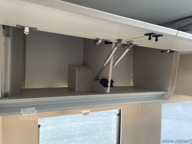 عربة تخييم شبه مدمجة ADRIA Matrix 60Y 670 SL JUBILEE *Sondermodell*