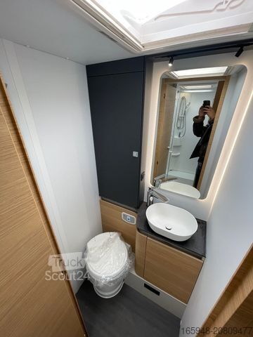 عربة تخييم شبه مدمجة ADRIA Matrix 60Y 670 SL JUBILEE *Sondermodell*