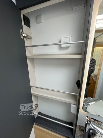 Напівінтегрований кемпер ADRIA Matrix 60Y 670 SL JUBILEE *Sondermodell*