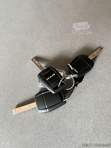 Furgons ar kasti MAN TGL 8.180 BL 2xAHK Koffer LBW erst 78 tsd km