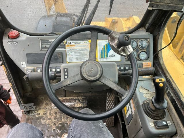 Teleskopiskais iekrāvējs CATERPILLAR CAT TH63 / 3t / 12,5 m /