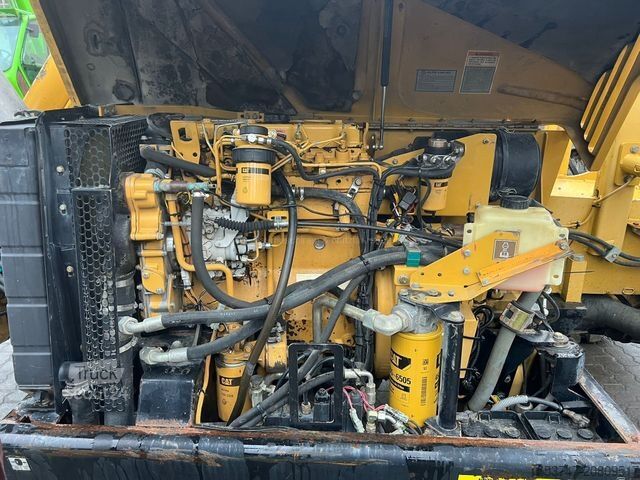 Τηλεσκοπικός φορτοεκφορτωτής CATERPILLAR CAT TH63 / 3t / 12,5 m /