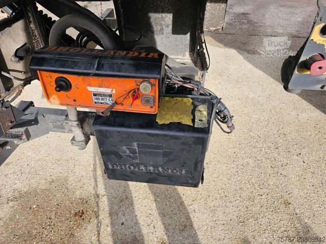 Semiremorcă frigorifică SCHMITZ CARGOBULL Tiefkühler City, 2. Achse drehbar, Carrier 1550