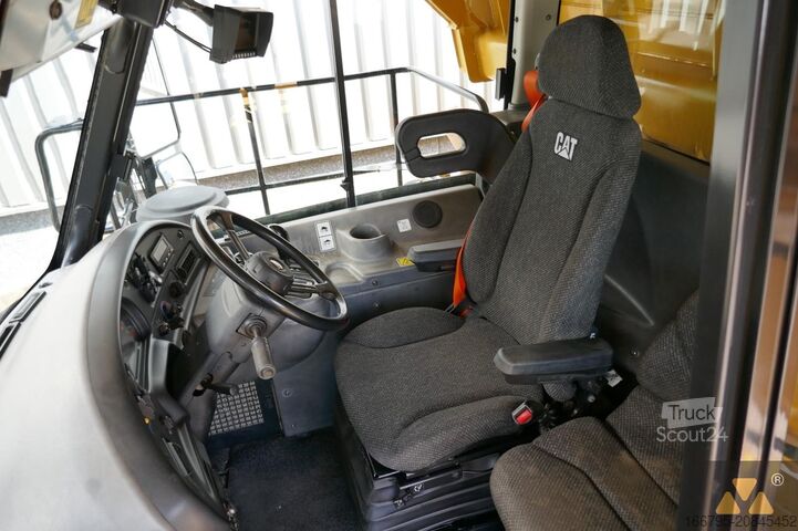 Kipper Caterpillar 772