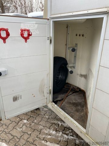 Pferdeanhänger BLOMERT Alu 2 Pferdeanhänger mit Aluboden