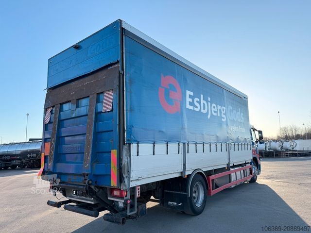 Flatbed truck with tarp VOLVO FM 330 4x2 7,7 m Curtainsider and Taillift