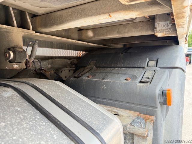 Standard nyergesvontató MAN TGS 28.500 6X4/4 4x4 Kran Palfinger PK 33002