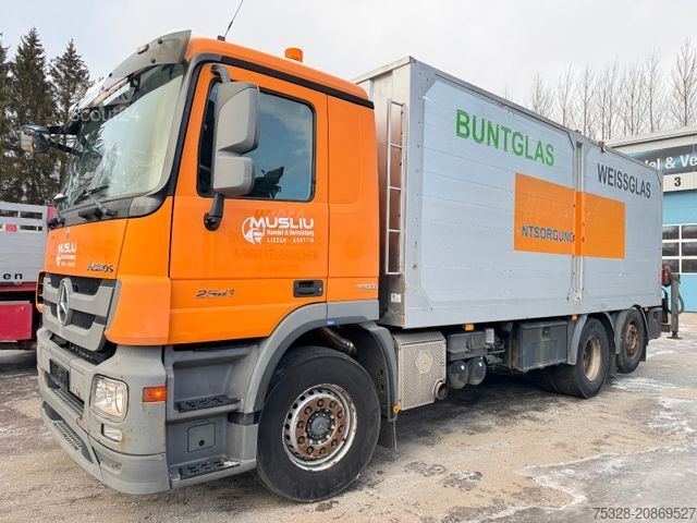 Special purpose truck MERCEDES-BENZ Actros 2541 6X2 Glas/Schrott Transporter Kran