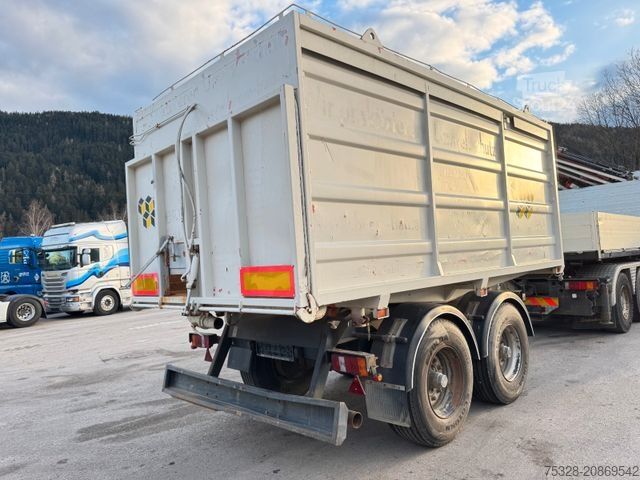 Háromirányú billenő pótkocsi Tandem Kipper Rückwärtskipper Volumen Mulde