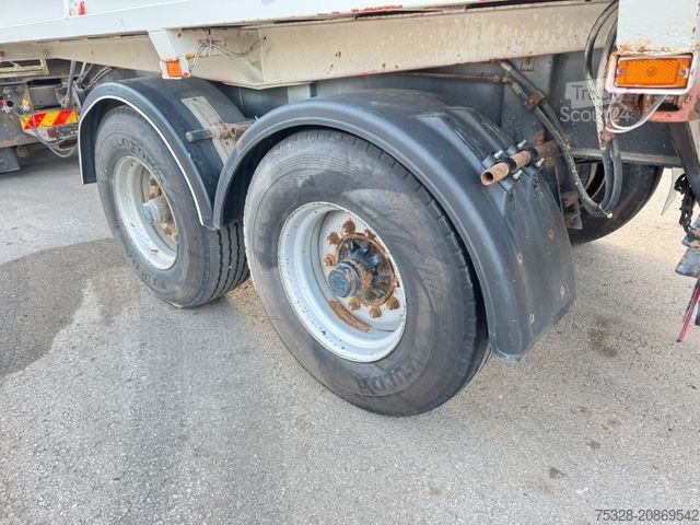 Háromirányú billenő pótkocsi Tandem Kipper Rückwärtskipper Volumen Mulde