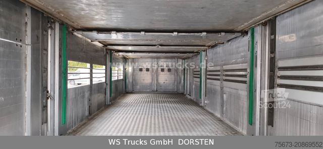 Remolque de transporte de caballos KABA 3 Stock Hubdach Viehanhänger