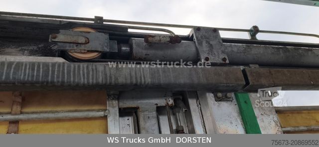 Remolque de transporte de caballos KABA 3 Stock Hubdach Viehanhänger