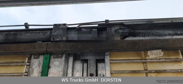 Remolque de transporte de caballos  KABA 3 Stock  Hubdach Viehanhänger