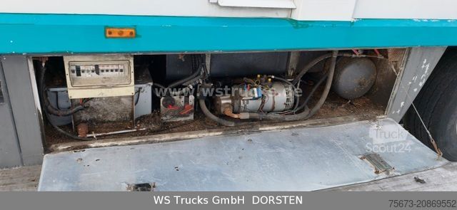 Remolque de transporte de caballos  KABA 3 Stock  Hubdach Viehanhänger