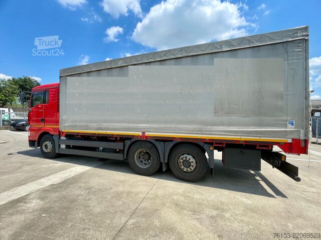 LKW mit Pritsche & Plane MAN TGA 26.460