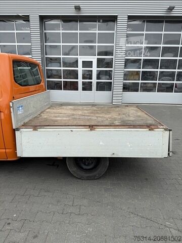 Pick-up dodávka Volkswagen T5 Pritsche DoKa/ AHK