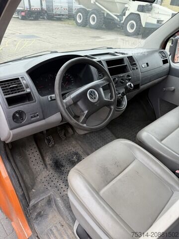 Pick-up dodávka Volkswagen T5 Pritsche DoKa/ AHK