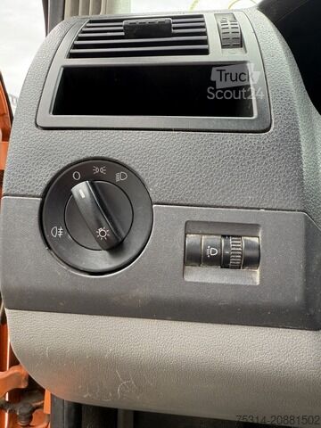 Pick-up dodávka Volkswagen T5 Pritsche DoKa/ AHK