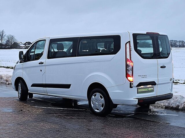 Transporte de pasajeros FORD TRANSIT CUSTOM 2.0 L2H1 2x Airco 9P!