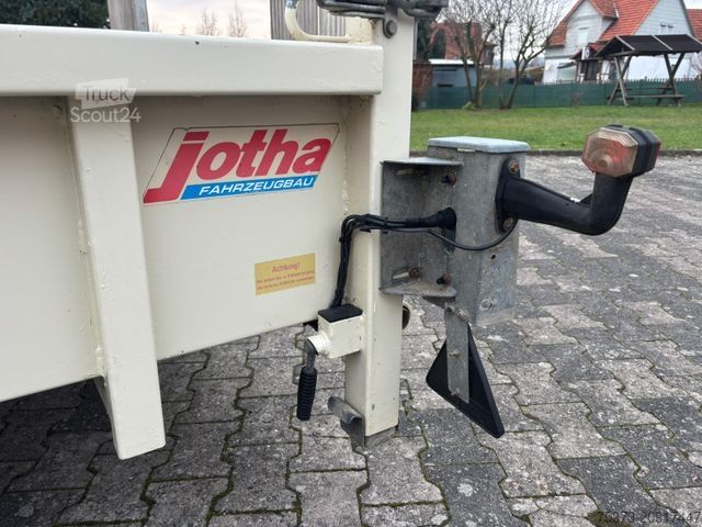 Remolque de plataforma baja JOTHA TAL 5046 Tiefladeranhänger/Verzinkt/Verstelldeic