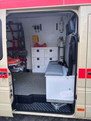 Fourgon tôlé MERCEDES-BENZ Sprinter 313 CDI Ex. KTW/Camper/Expedition