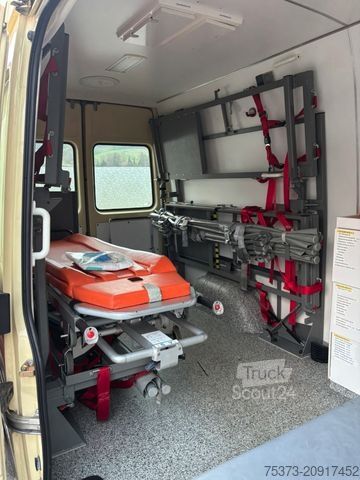 Fourgon tôlé MERCEDES-BENZ Sprinter 313 CDI Ex. KTW/Camper/Expedition