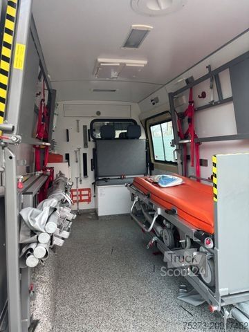 Fourgon tôlé MERCEDES-BENZ Sprinter 313 CDI Ex. KTW/Camper/Expedition