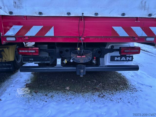 Tenteli düz yataklı kamyon MAN TGL 12.250 DOKA /Motorabtrieb/Anbauplatte