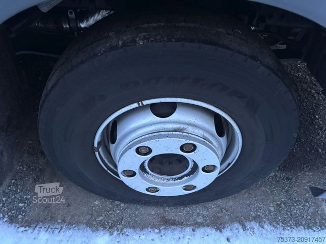 Tenteli düz yataklı kamyon MAN TGL 12.250 DOKA /Motorabtrieb/Anbauplatte