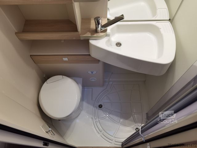 Alkove-camper EURAMOBIL ACTIVA ONE 690 HB / 180PS-9G AUTOMATIK -40H MAXI