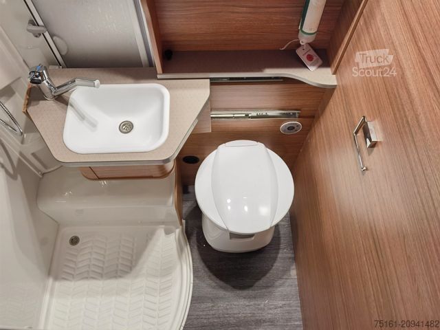 Polintegriran avtodom WEINSBERG CARASUITE 650 MEG /155PS /EINZELBETTEN & HUBBETT