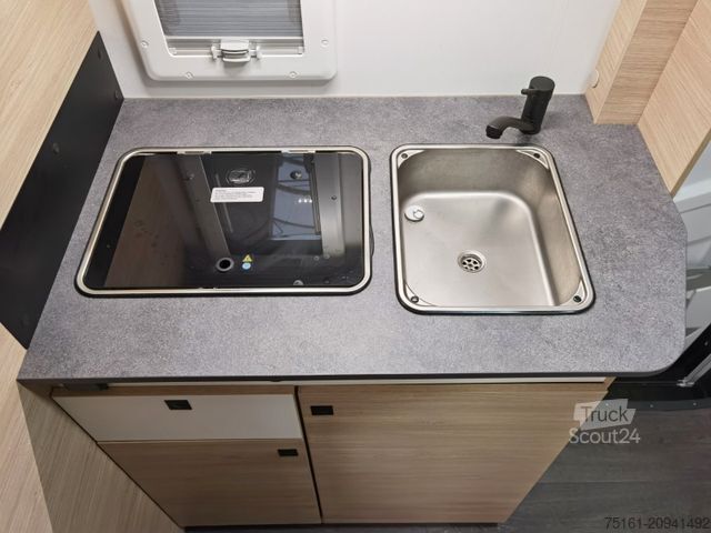 Alkovový obytný vůz CHAUSSON C 656 FIRST LINE /-2026-/140PS-8G./ ETAGENBETTEN