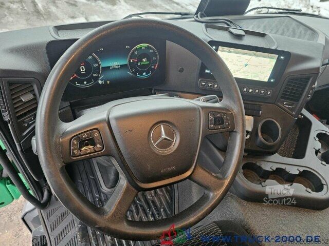 Фургон (грузовой автомобиль) Mercedes-Benz Actros 1824 Koffer 7,30 m LBW 2t. MBUX 1.Hand