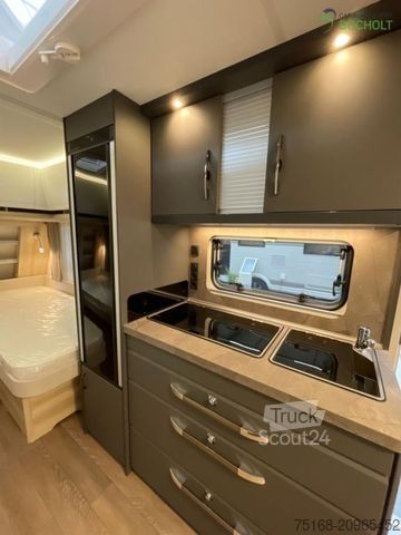 Lakókocsi HOBBY De Luxe 495 UL InterCaravaning Sondermodell
