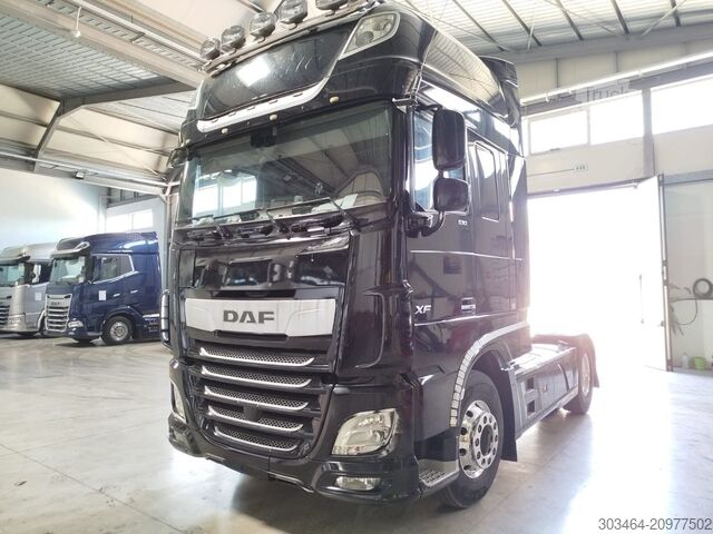 Cap tractor voluminos DAF XF 530 FT