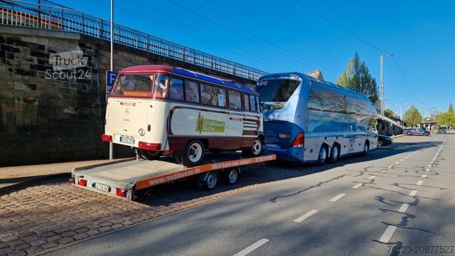 Minibus MERCEDES-BENZ Vorgänger Sprinter O 319 Samba mit Faltdach AC